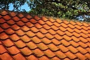 a tile roof in Tucson, AZ